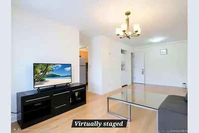 137-08 31st Road #5E, Flushing, NY 11354 - Photo 4