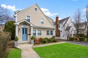 225 Larchmont Ave, Larchmont, NY 10538 - Photo 2
