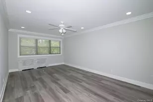 142 Covert Ave, Garden City, NY 11530 - Photo 4