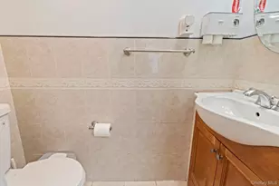 14-28 156th St, Whitestone, NY 11357 - Photo 16