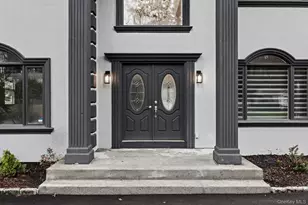 18 Wellington Rd, Greenvale, NY 11548 - Photo 2