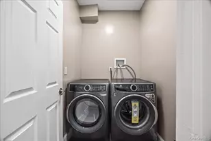 18 Wellington Rd, Greenvale, NY 11548 - Photo 24