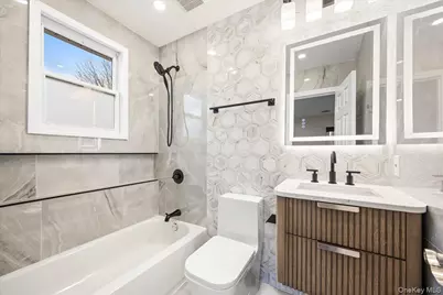 18 Wellington Road, Greenvale, NY 11548 - Photo 12