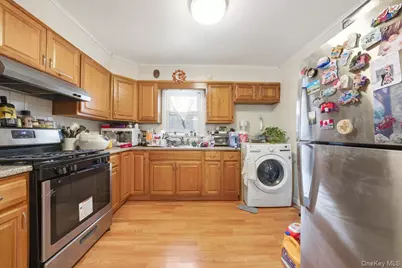 72 Murray Avenue, Yonkers, NY 10704 - Photo 18