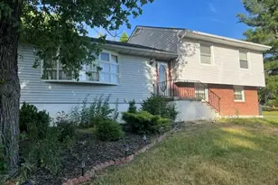 5 Verplanck Ave, Hopewell Junction, NY 12533 - Photo 4