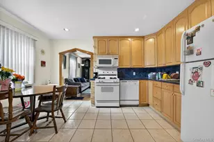 23 S Elm St, Hicksville, NY 11801 - Photo 12