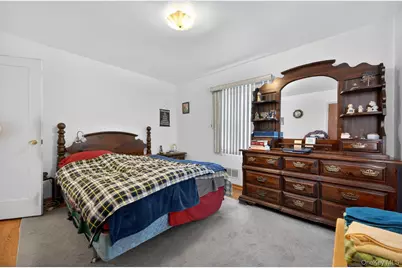 23 S Elm Street, Hicksville, NY 11801 - Photo 16