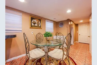 472 Kirkman Avenue, Elmont, NY 11003 - Photo 18