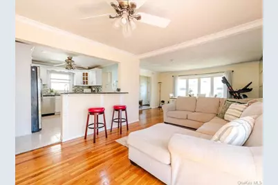 472 Kirkman Avenue, Elmont, NY 11003 - Photo 4