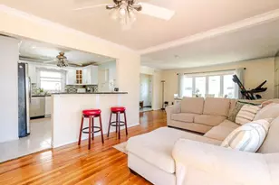 472 Kirkman Ave, Elmont, NY 11003 - Photo 4