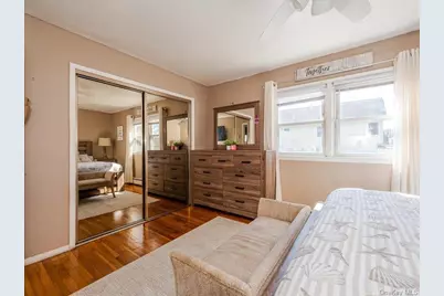 472 Kirkman Avenue, Elmont, NY 11003 - Photo 12