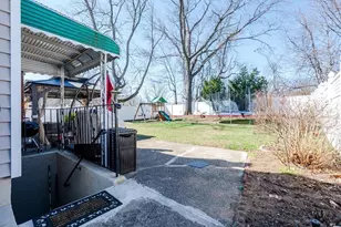 472 Kirkman Ave, Elmont, NY 11003 - Photo 24