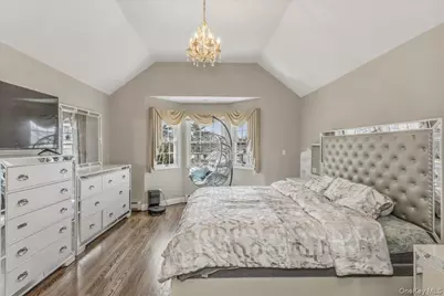 263 James Street, Franklin Square, NY 11010 - Photo 14