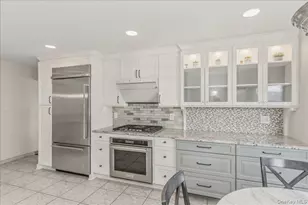 263 James St, Franklin Square, NY 11010 - Photo 6