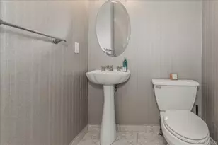 263 James St, Franklin Square, NY 11010 - Photo 12