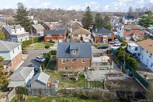 18 Butler Pl, Yonkers, NY 10710 - Photo 4