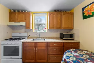 18 Butler Pl, Yonkers, NY 10710 - Photo 30