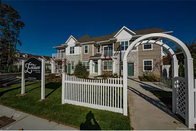 1 Conklin Street #201, Farmingdale, NY 11735 - Photo 2