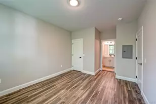 1 Conklin St, Farmingdale, NY 11735 - Photo 10