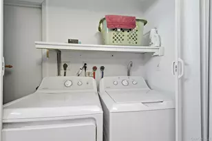 204 Belfast Ln, Ridge, NY 11961 - Photo 12