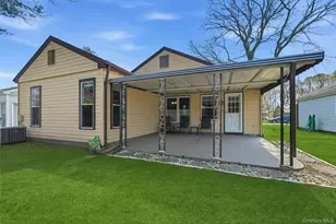 204 Belfast Ln, Ridge, NY 11961 - Photo 22