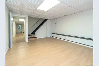 8 Laurel Way, Sea Cliff, NY 11579 - Photo 24