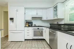 8 Laurel Way, Sea Cliff, NY 11579 - Photo 14