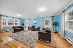 3 Split Rail Ln, East Setauket, NY 11733 - Photo 6