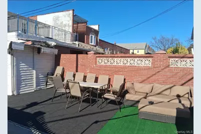 9108 Sutter Avenue, Ozone Park, NY 11417 - Photo 26