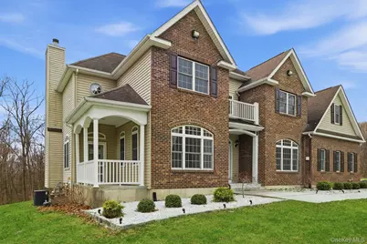 37 Willets Way, Newburgh, NY 12550 - Photo 2