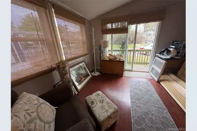 525/159 Riverleigh Avenue #159, Riverhead, NY 11901 - Photo 4