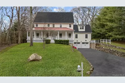 17 Nadworny Lane, Stony Brook, NY 11790 - Photo 1