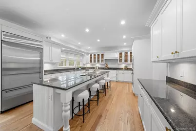 17 Nadworny Lane, Stony Brook, NY 11790 - Photo 10