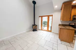 11 Amesworth Ct, Middle Island, NY 11953 - Photo 4