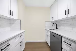 3671 Hudson Manor Terrace, Bronx, NY 10463 - Photo 8
