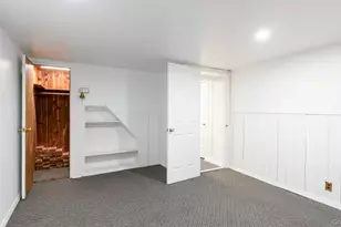 21 Linden Blvd, Hicksville, NY 11801 - Photo 14