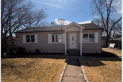 284 15th Street, West Babylon, NY 11704 - Photo 1