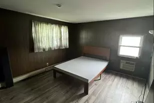 42 Hollyhock Rd, Levittown, NY 11756 - Photo 4