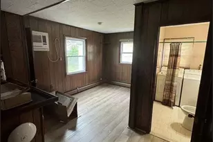 42 Hollyhock Rd, Levittown, NY 11756 - Photo 6