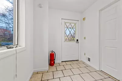 131 Pelhamdale Avenue, Mount Vernon, NY 10553 - Photo 18