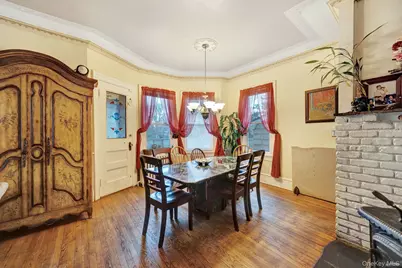 320 S Bayview Avenue, Freeport, NY 11520 - Photo 8