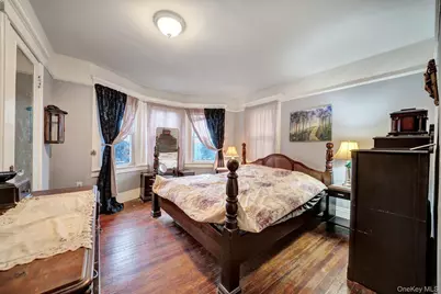 320 S Bayview Avenue, Freeport, NY 11520 - Photo 22