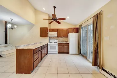 320 S Bayview Avenue, Freeport, NY 11520 - Photo 28