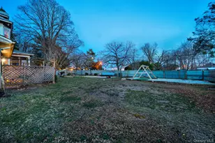 320 S Bayview Ave, Freeport, NY 11520 - Photo 42