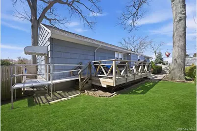 46 Bedford Avenue, Massapequa, NY 11758 - Photo 18