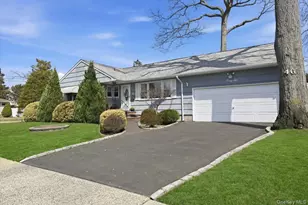 46 Bedford Ave, Massapequa, NY 11758 - Photo 2