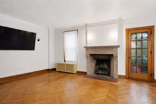 128 Parkway N, Yonkers, NY 10704 - Photo 8