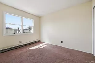 144-10 256th St, Rosedale, NY 11422 - Photo 14