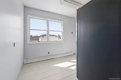 144-10 256th Street #2nd Fl, Rosedale, NY 11422 - Photo 10