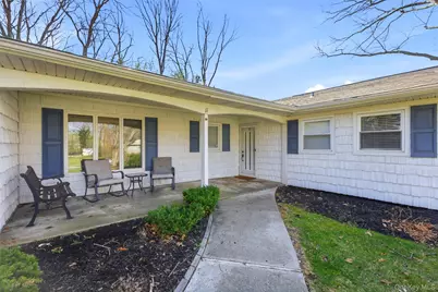 11 Shadetree Lane, Stony Brook, NY 11790 - Photo 2